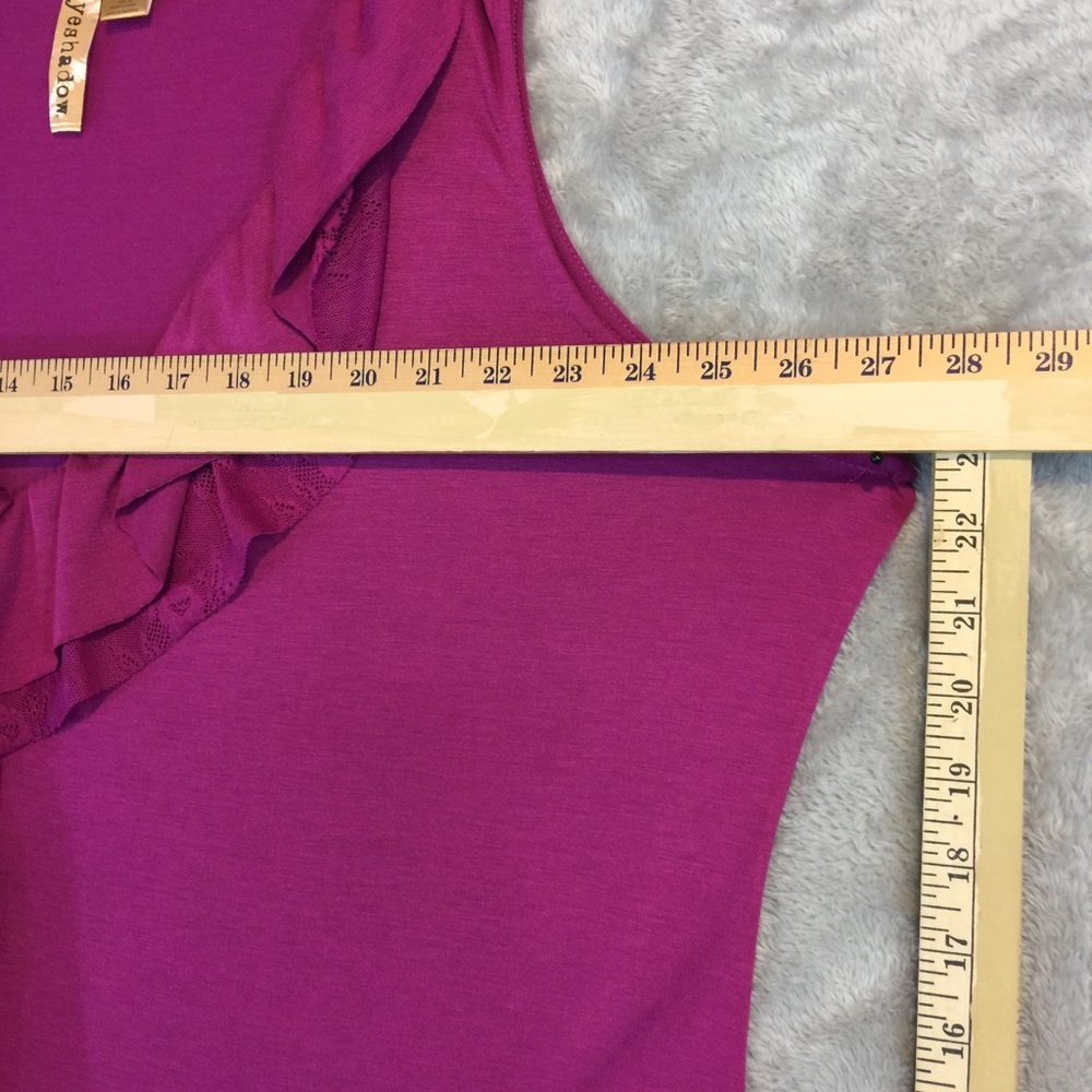 NWOT Eyeshadow Raspberry Tank Top - Picture 4 of 8